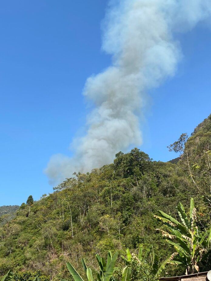 Operação de combate a incêndio na Serra da Bocaina chega ao 6º dia seguido em Bananal Operação de combate a incêndio na Serra da Bocaina chega ao 6º dia seguido em Bananal
