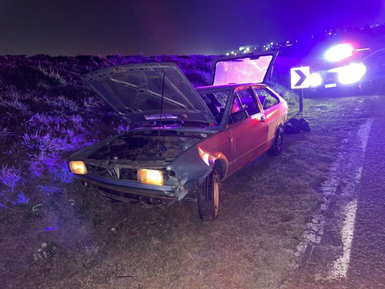 Mulher viaja 20 quilômetros no capô do carro após briga com o marido em Indaiatuba