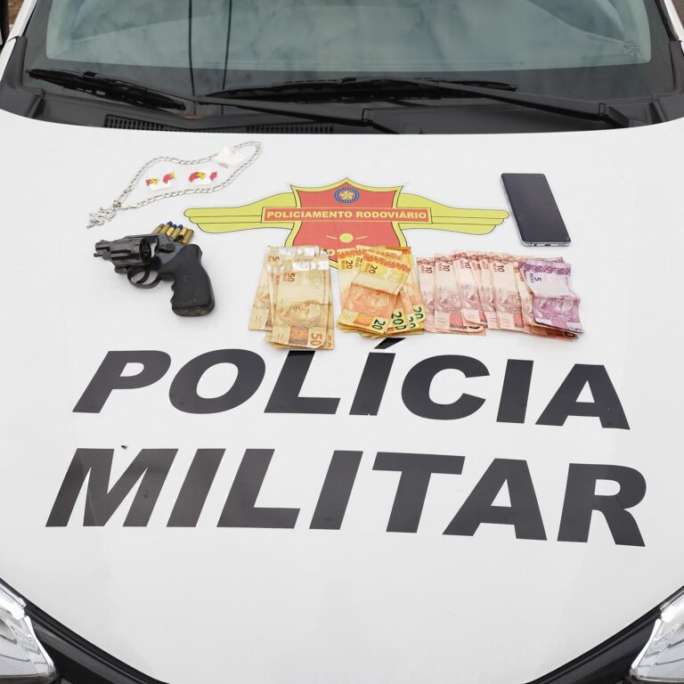 Perseguição pela rodovia SP 101 termina com dois presos