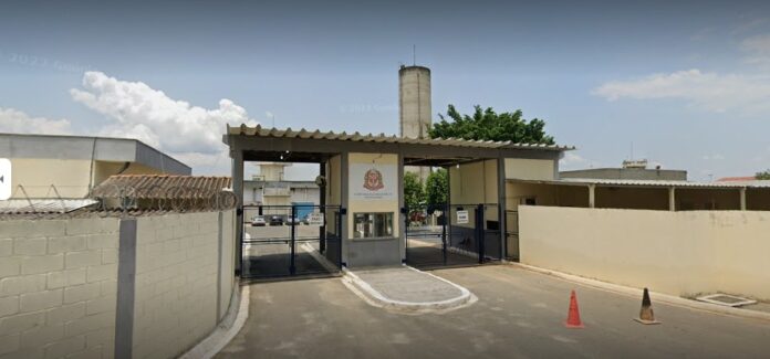 Prisões durante Prisões durante