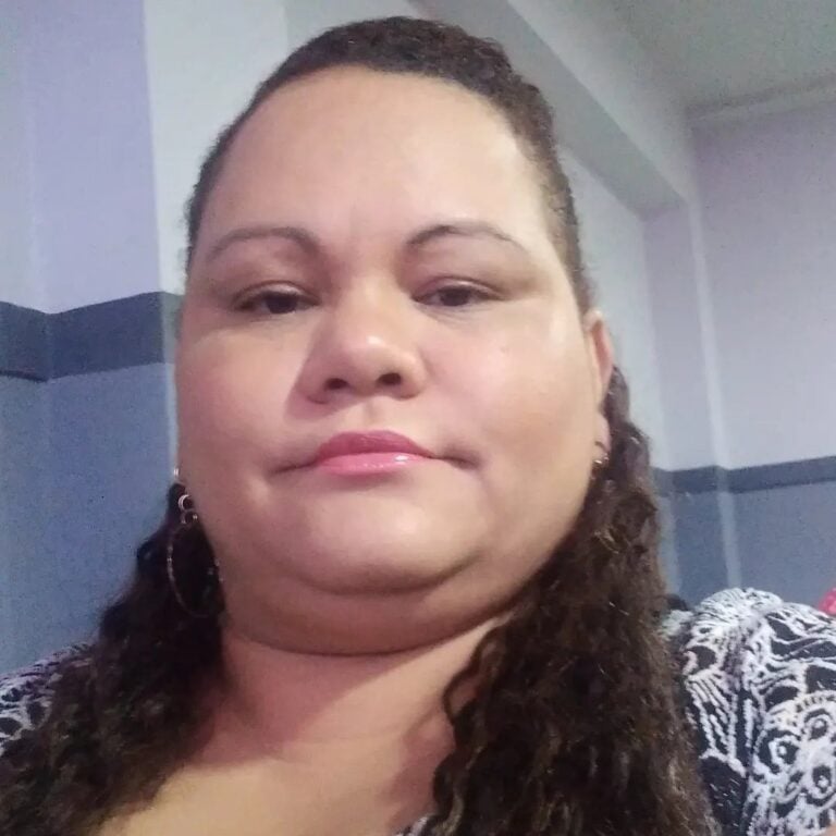 Corpo de mulher morta em acidente no Anel Viário é velado em São José