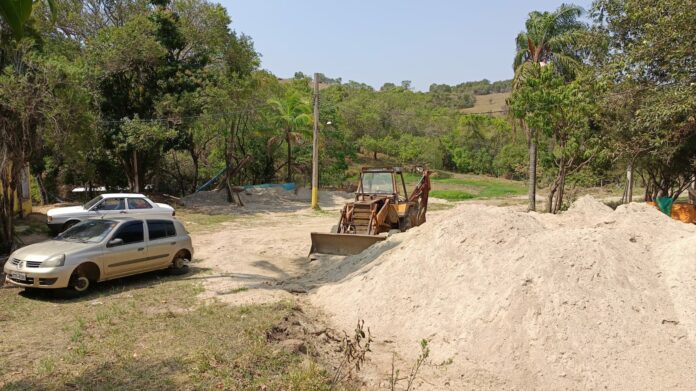 WhatsApp Image 2024-09-24 at 14.37.08 (2) Polícia Civil descobre extração clandestina de areia em propriedade rural de Campinas