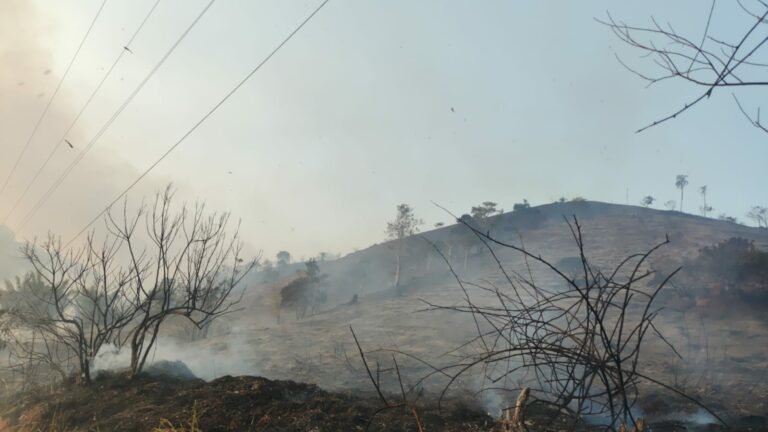 Vale tem dois focos de incêndio nesta quarta (25)