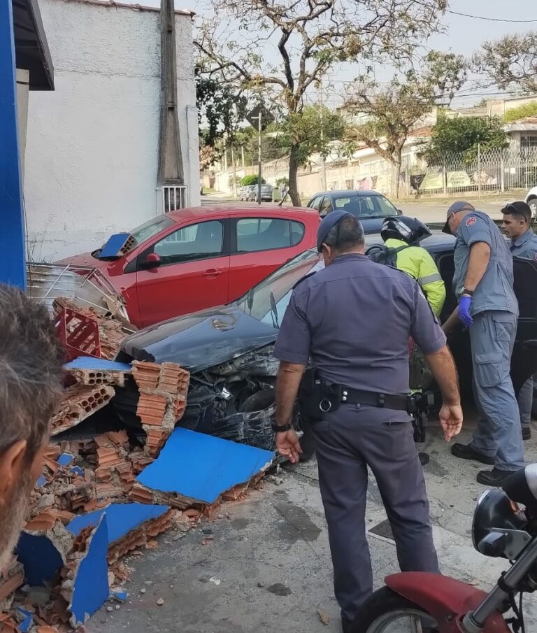 Motorista passa mal e derruba parede de mercado em Campinas