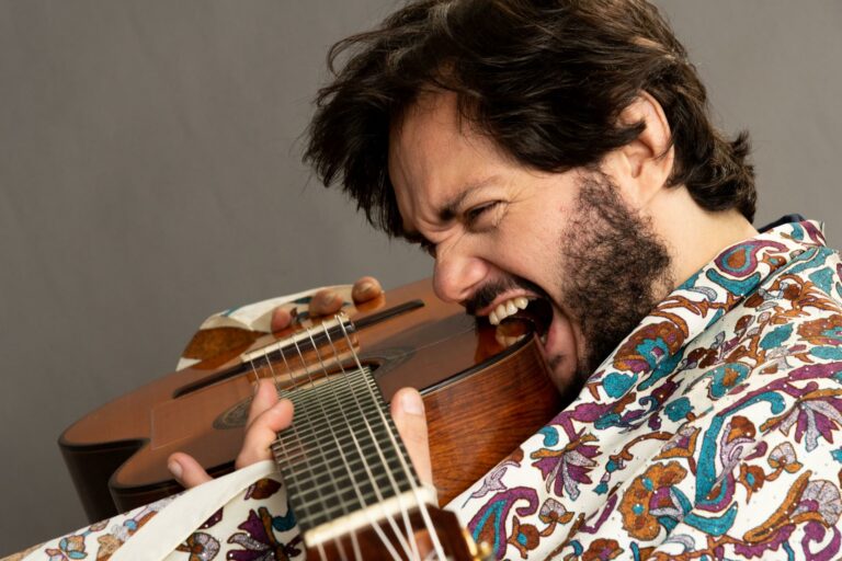 Yamandu Costa se apresenta em Campinas com repertório latino-americano
