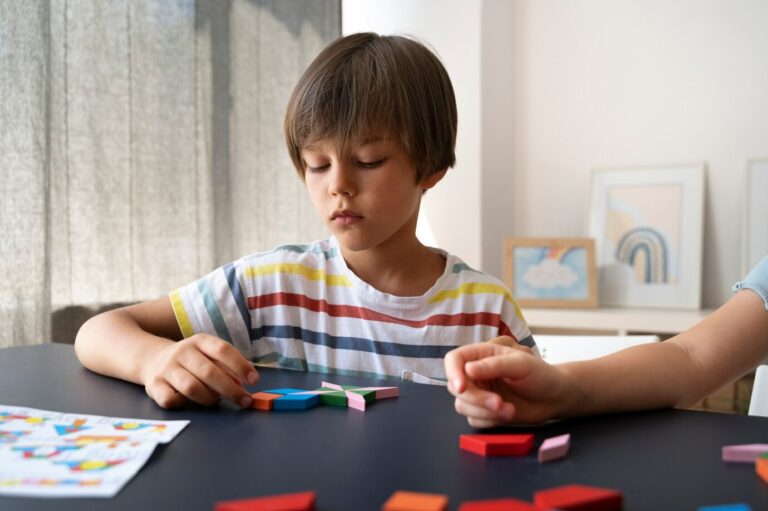Número de autistas matriculados em escolas regulares aumenta 50% em um ano