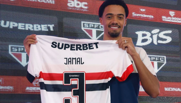 Futebol brasileiro rompe fronteiras e vê ‘invasão’ estrangeira na janela