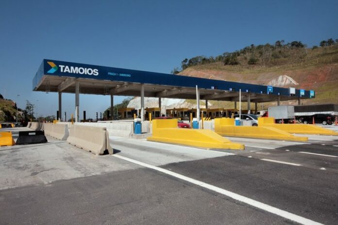 Tamoios passa a cobrar tarifa por eixos de caminhões carregados