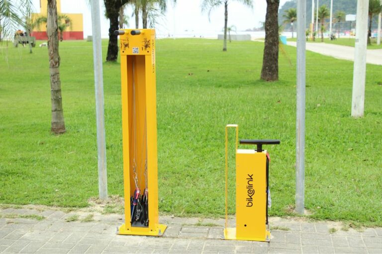 São Vicente instala ponto de apoio ao ciclista na Praia do Itararé