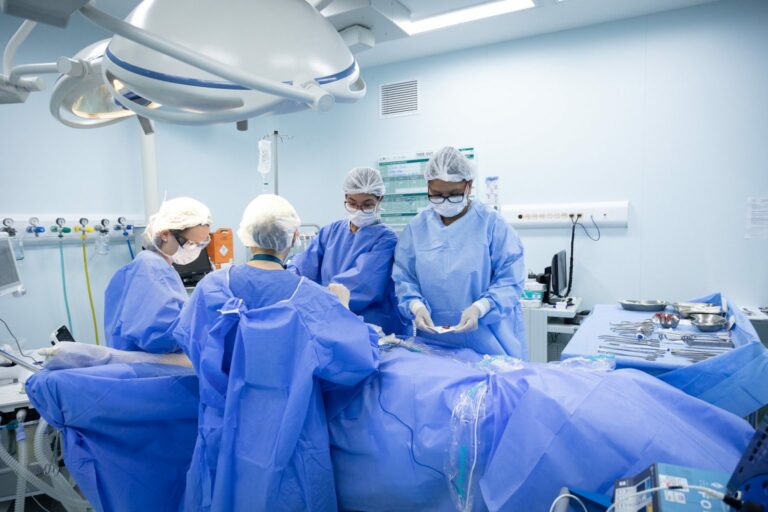 Hospital das Clínicas realiza 1º transplante de útero entre pacientes vivas bem-sucedido da América Latina