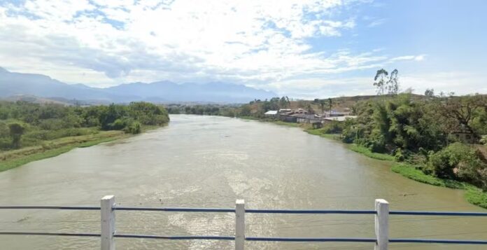 Corpo de homem é encontrado no Rio Paraíba, em Cruzeiro