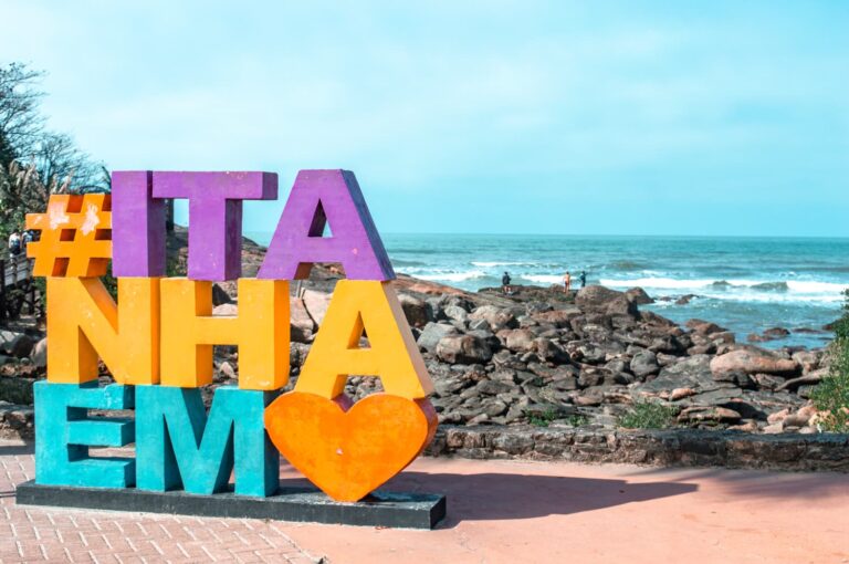 ITANHAÉM: Candidatos à prefeitura vão às urnas