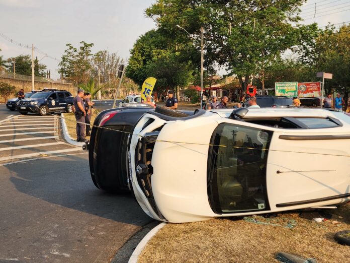 Capotamento em Limeira deixa criança ferida e motorista é preso com cocaína