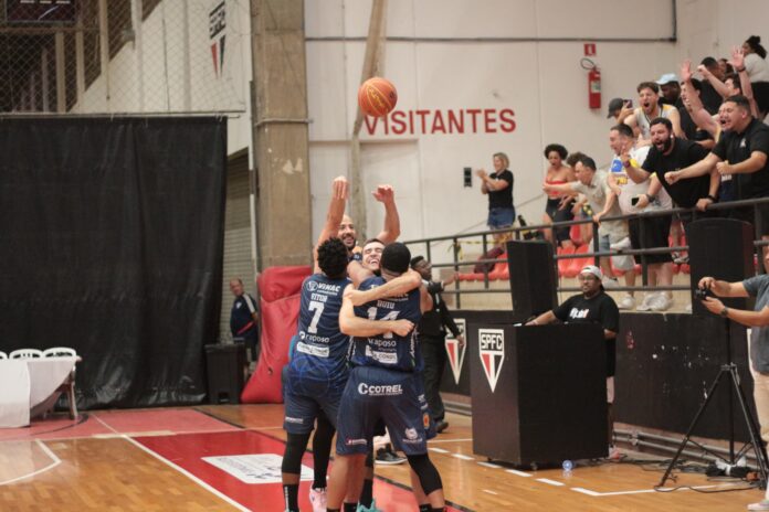 São José Basketball vence o São Paulo de novo e está na final do Paulista São José Basketball vence o São Paulo de novo e está na final do Paulista