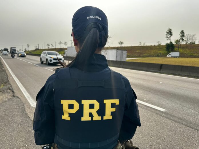 Dois romeiros morrem atropelados na Via Dutra