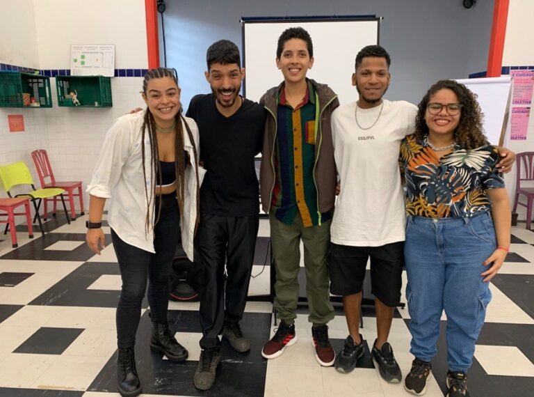 Instituto Procomum apresenta pesquisas do programa mediadores de cultura livre e inovação cidadã