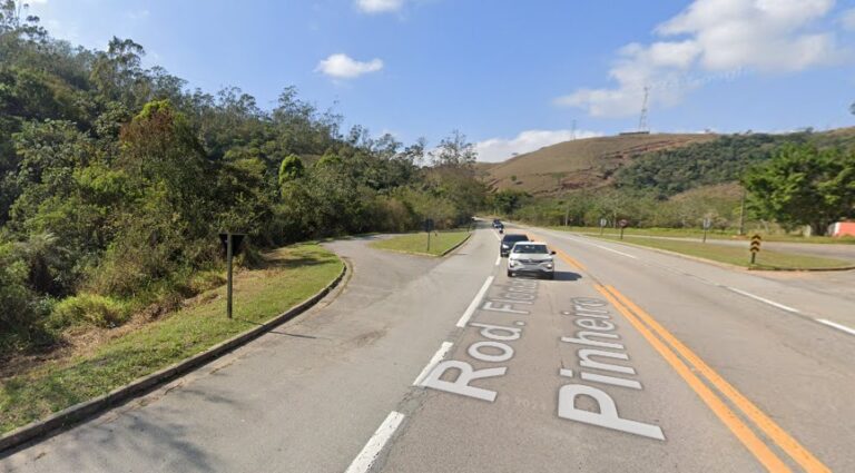 Ciclista morre após ser atropelado por carro na Floriano em Taubaté