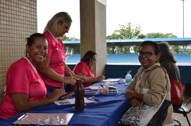 Campanha "Marque Esse Gol" atende 60 mulheres com exames de mamografia no Martins Pereira