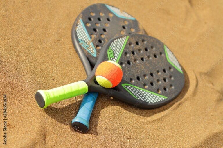USP precisa de voluntários para estudo sobre lesões musculoesqueléticas nos praticantes de beach tennis