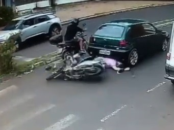 Motociclista fica ferido após acidente no centro de Araçatuba