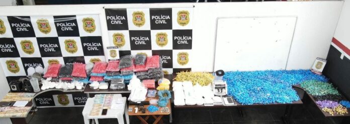 Seis pessoas são presas em operação com prejuízo de R$ 1,2 milhão ao tráfico de drogas em Taubaté