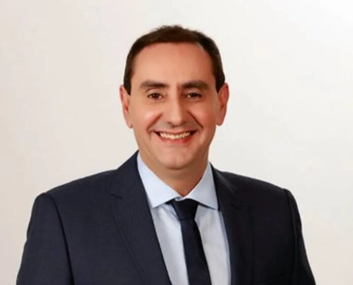 Anderson Farias (PSD), candidato a prefeito de São José, participa da sabatina da TV Thathi SBT nesta segunda (21)