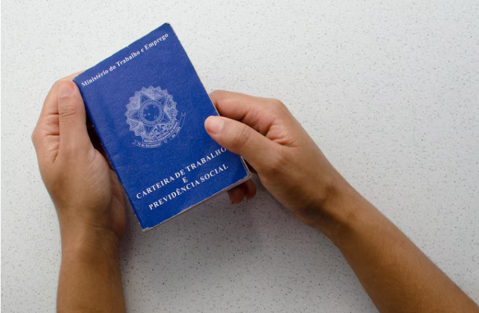 Desemprego no trimestre encerrado em agosto tem menor índice desde 2012, segundo Pnad