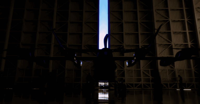 BNDES vai financiar R$ 500 milhões para Embraer instalar fábrica de "carro voador" em Taubaté