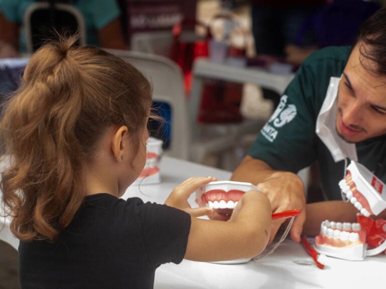 Unisanta realiza 5ª edição da Feira de Saúde com atendimentos gratuitos à população; Saiba mais