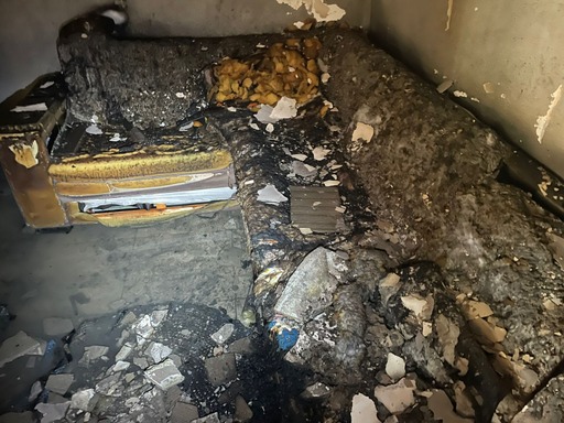 Uma vela acesa teria dado início ao incêndio (foto: Defesa Civil)