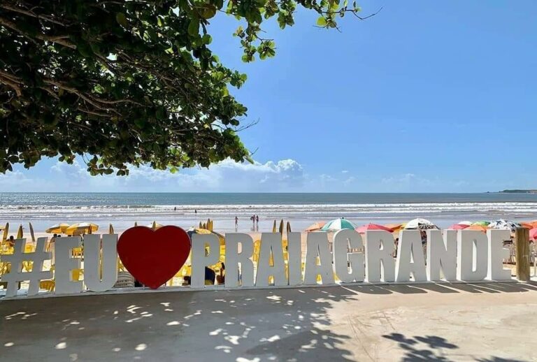 PRAIA GRANDE: Candidatos à prefeitura vão às urnas