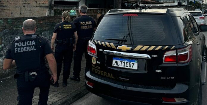 Polícia Federal de Cruzeiro faz operação contra esquemas de fraudes bancárias com vítimas da região Polícia Federal de Cruzeiro faz operação contra esquemas de fraudes bancárias com vítimas da região