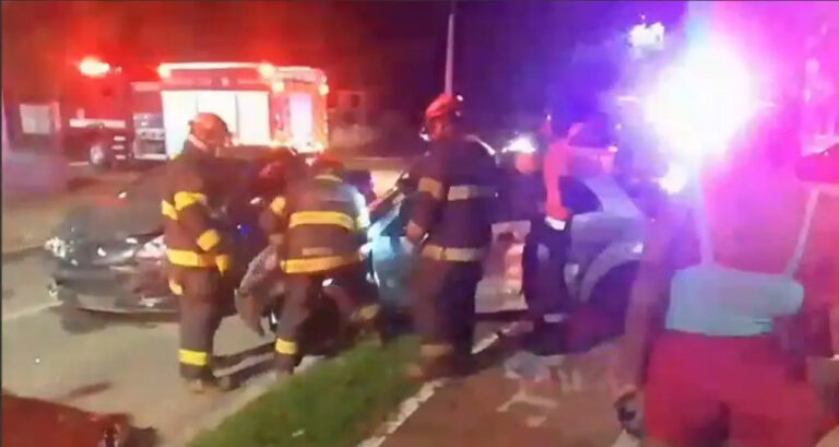 Acidente de trânsito deixa dois feridos em São José