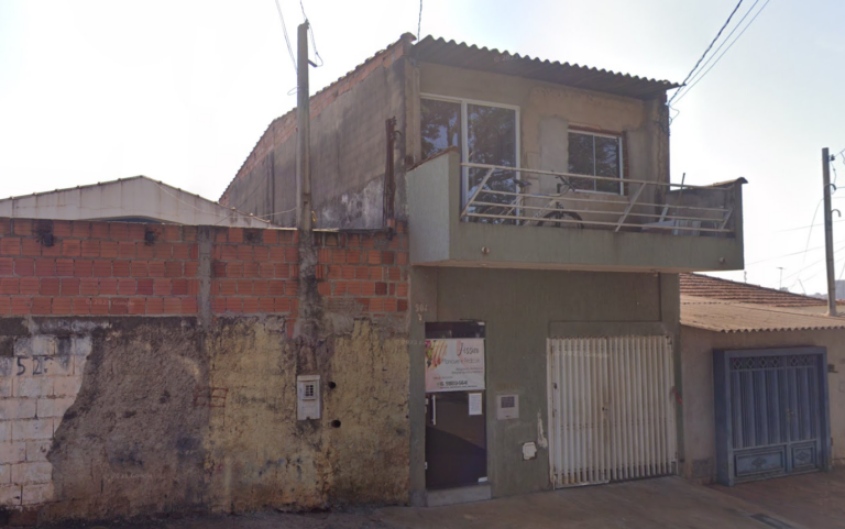 Mestre de obras é detido ao incendiar sobrado do Parque Ribeirão com gasolina e fogo; ex-esposa e filho residem o imóvel