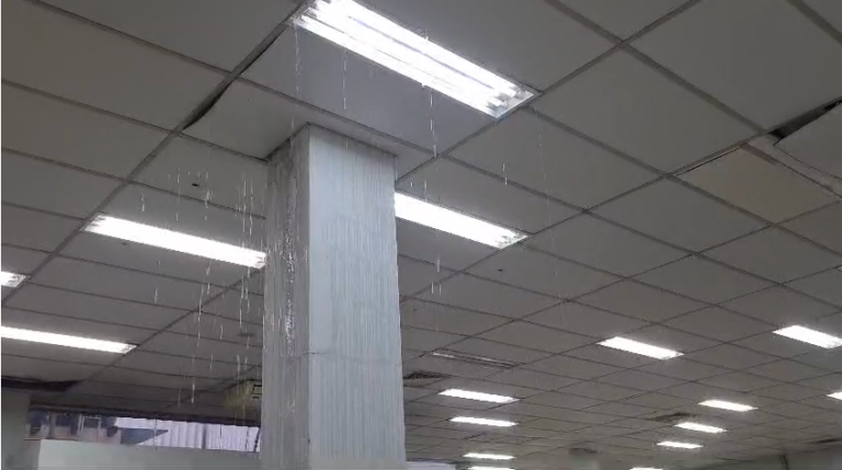 VÍDEO: Servidores vão à home office após infiltração atingir o prédio da Secretaria da Administração em Ribeirão Preto