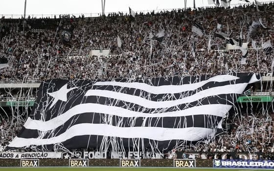 Botafogo supera expulsão no início, vence Atlético e conquista a sua 1ª Libertadores