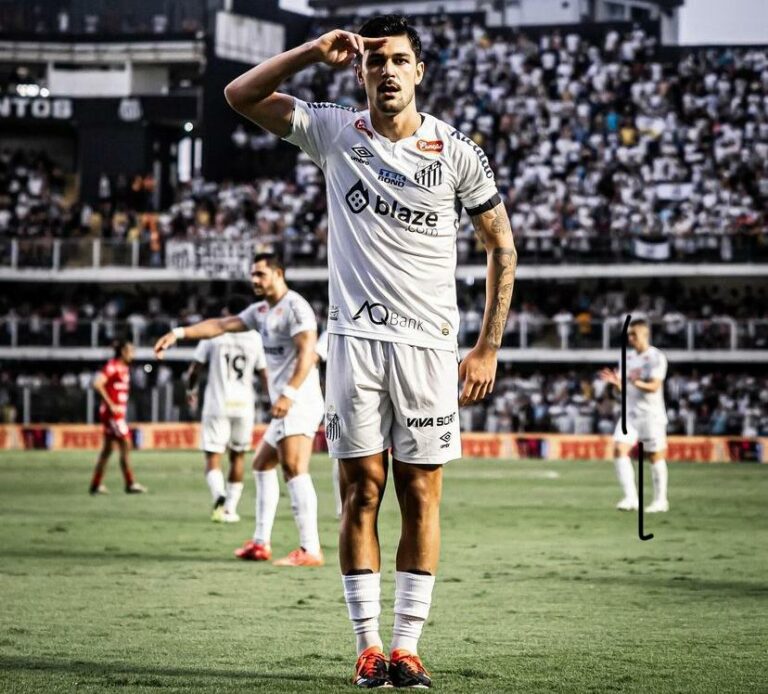 Santos vence o Vila Nova e pode confirmar o retorno à elite neste domingo