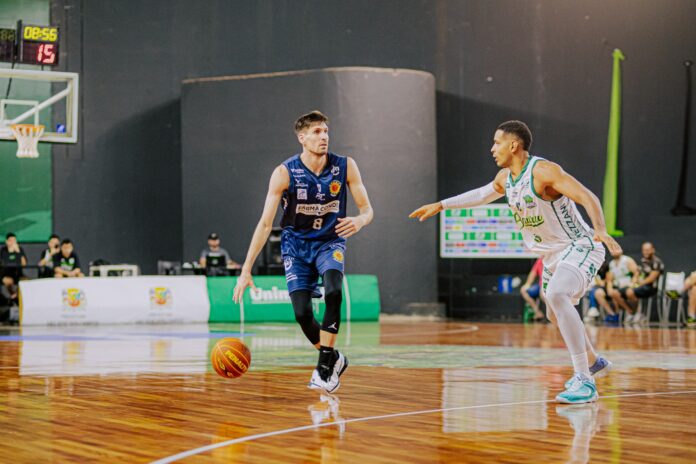 Adversários na final do Paulista, São José Basketball e Franca se enfrentam pelo NBB Adversários na final do Paulista, São José Basketball e Franca se enfrentam pelo NBB