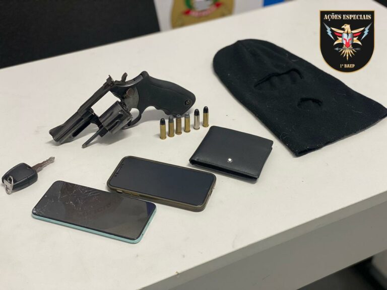 Trio é preso minutos depois de roubar carro em Campinas