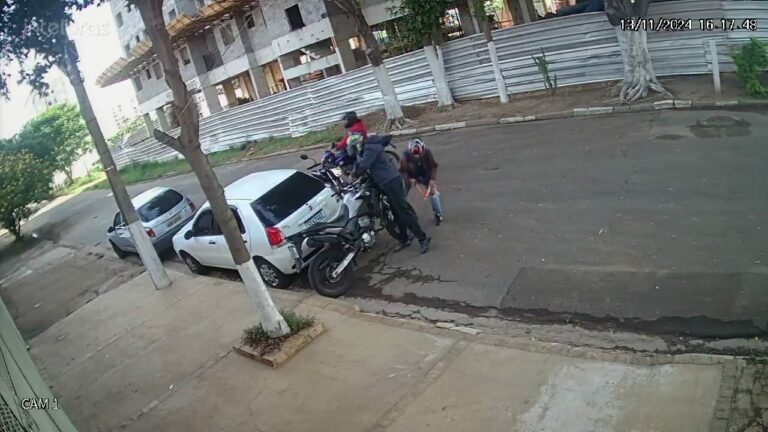 Trio tenta furtar moto e dispara contra morador no Jardim Roseira em Campinas