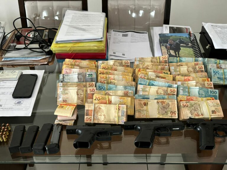 Operação contra crime organizado apreende armas e mais de R$ 200 mil em São José e Jacareí