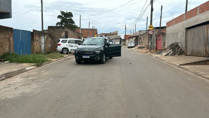 Agora em Campinas: homem é baleado dentro de carro no Cidade Singer