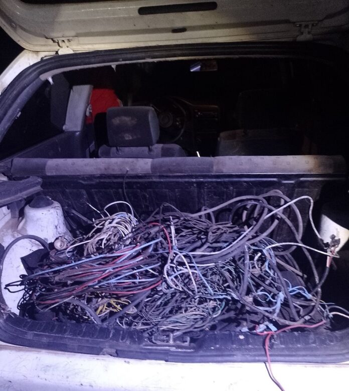 Guarda prende funcionário que furtou fios de cobre de prédio público