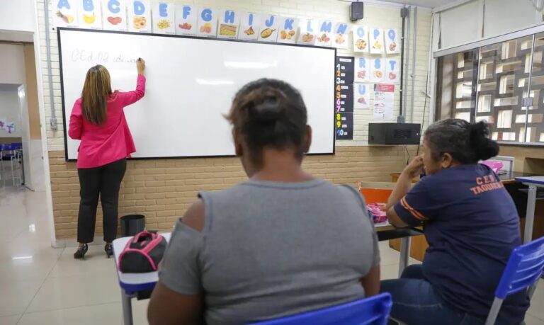 Pé-de-Meia: pagamento a estudantes começa nesta segunda; entenda o programa