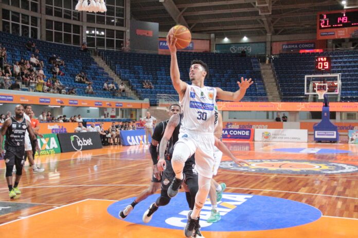 São José vence Caxias do Sul e conquista a terceira vitória seguida no NBB São José vence Caxias do Sul e conquista a terceira vitória seguida no NBB