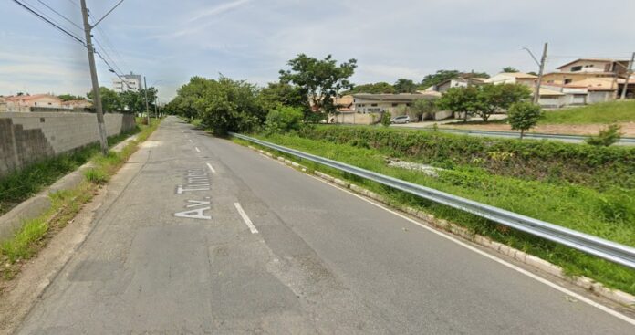 Corpo de mulher carbonizado é encontrado em terreno baldio em Taubaté; polícia suspeita de violência sexual Corpo de mulher carbonizado é encontrado em terreno baldio em Taubaté; polícia suspeita de violência sexual