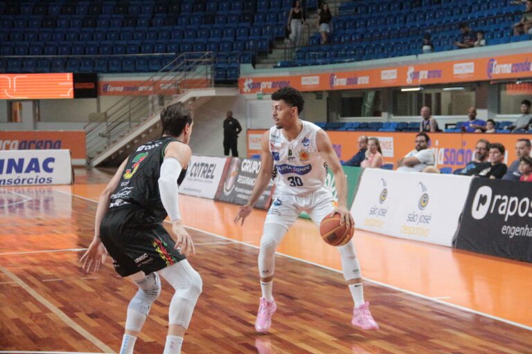 São José Basketball vence União Corinthians e conquista quarta vitória seguida no NBB