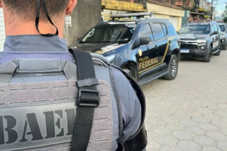 Homem é preso pelo crime de pornografia infantil em Praia Grande