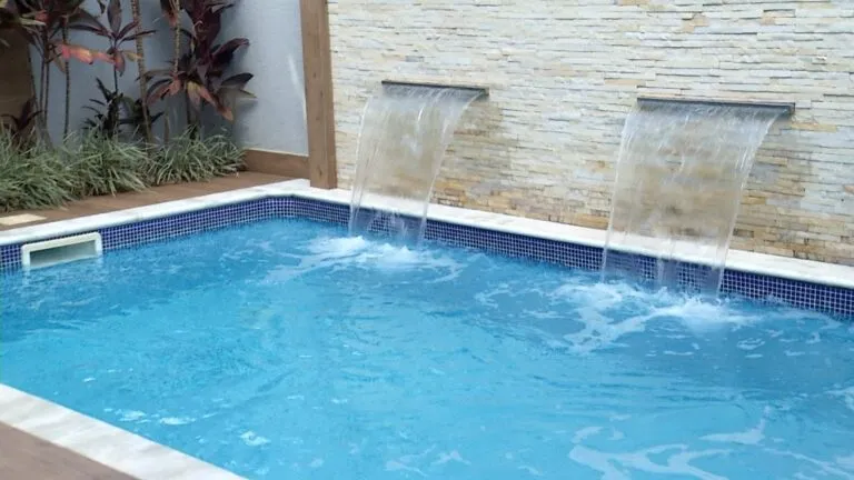 SAMU reanima mulher após afogamento em piscina em Guaratinguetá