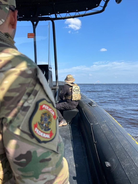 Quadrilha que enviava drogas ao exterior escondidas em casco de navio no Porto de Santos é desarticulada